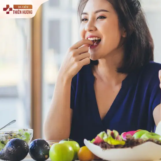 Nám Cánh Bướm Là Gì? Nguyên Nhân, Dấu Hiệu & Cách Điều Trị
