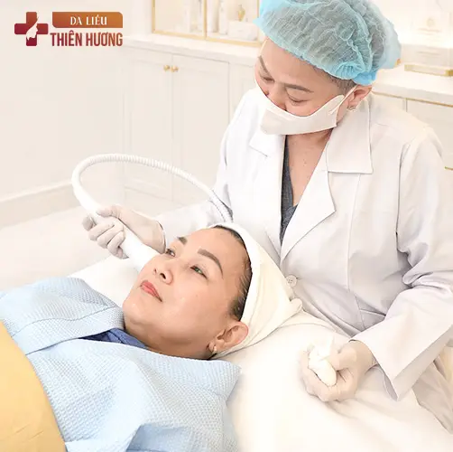 Giấc Ngủ Hỗ Trợ Điều Trị Nám: 5 Cơ Chế Sinh Học Cần Biết